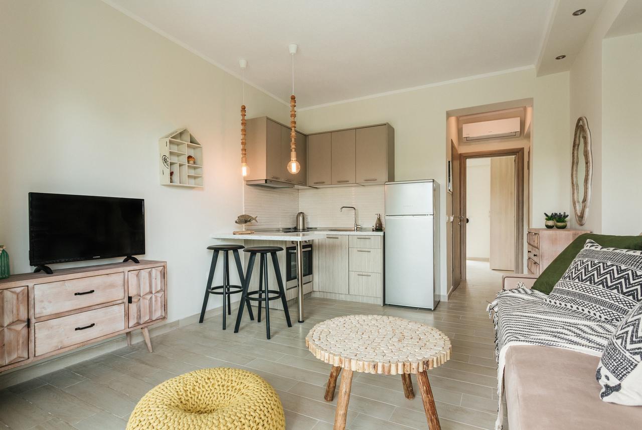 Enastron Appartement Pefkochori Buitenkant foto