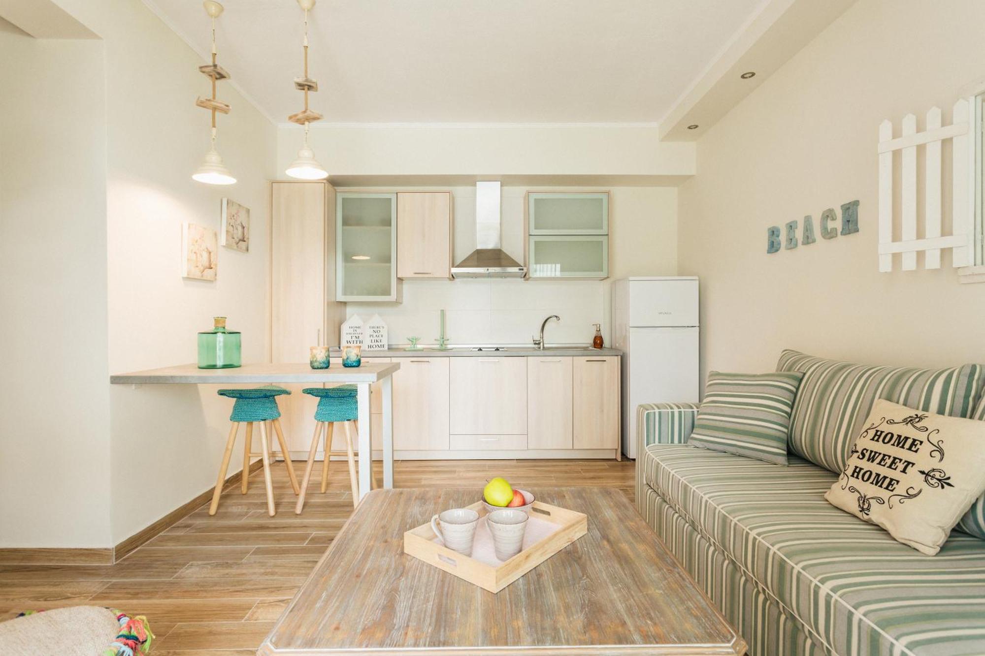 Enastron Appartement Pefkochori Buitenkant foto